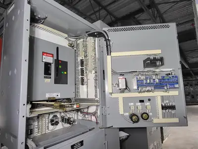 2000 Amps, 4760 Volts, 3 Phase Switchgear Unit