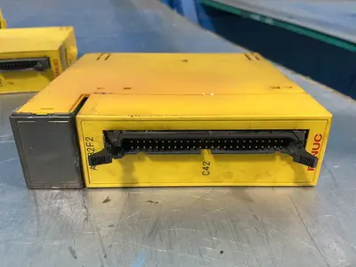 Used FANUC A02B0323C205, A03B0819C109 Input / Output Modules Ohio US | HGR 24 #1345392