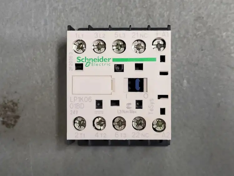 New | in-Stock SCHNEIDER ELECTRIC LP1K0601BD Switchgears British Columbia CA | Lenmark #244561