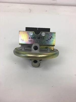 NEW Dwyer 1800-GE-11