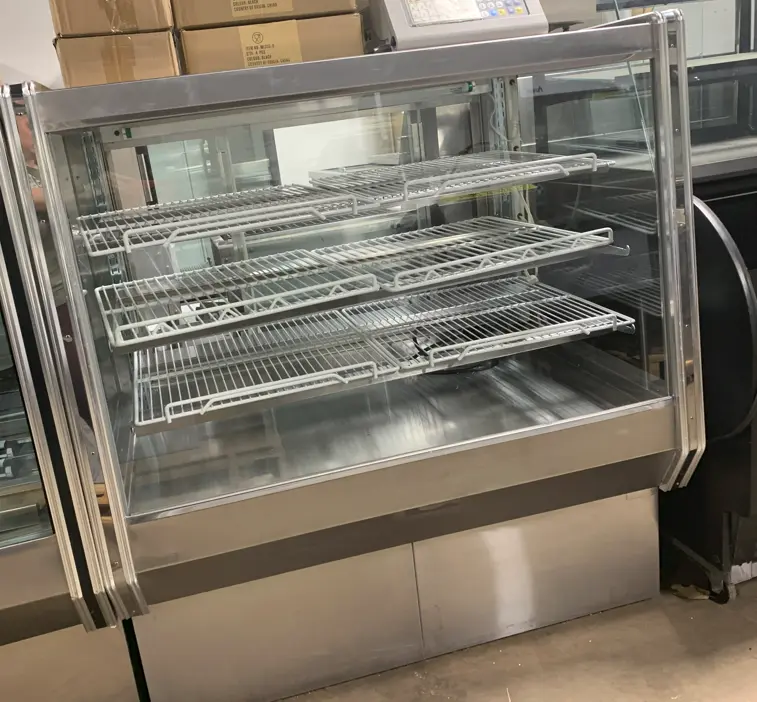 72-0297 Leader HBK48SC Self Contained Full Service Bakery Display Cooler