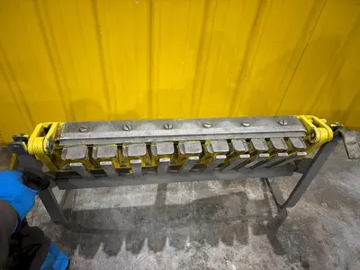 18" LONG MANUAL CLEAT BENDER: YOBRO #24394