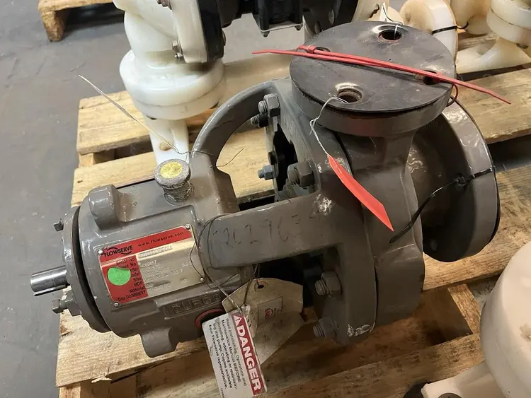 Used FLOWSERVE 1K3X1.5-62RV Pumps | Surplus Asset Holdings #1206354