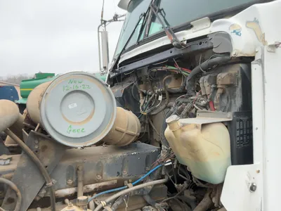 USED 1997 KENWORTH T800