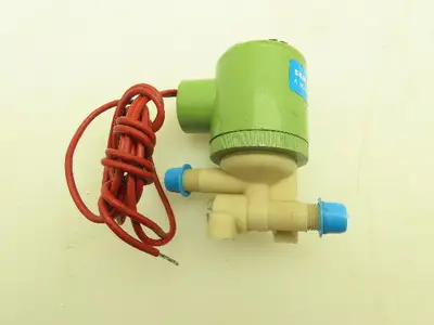 Honeywell Skinner V42DB0LC070 Solenoid Valve 2-Way NC 12VDC 70 PSI 1/8" NPT