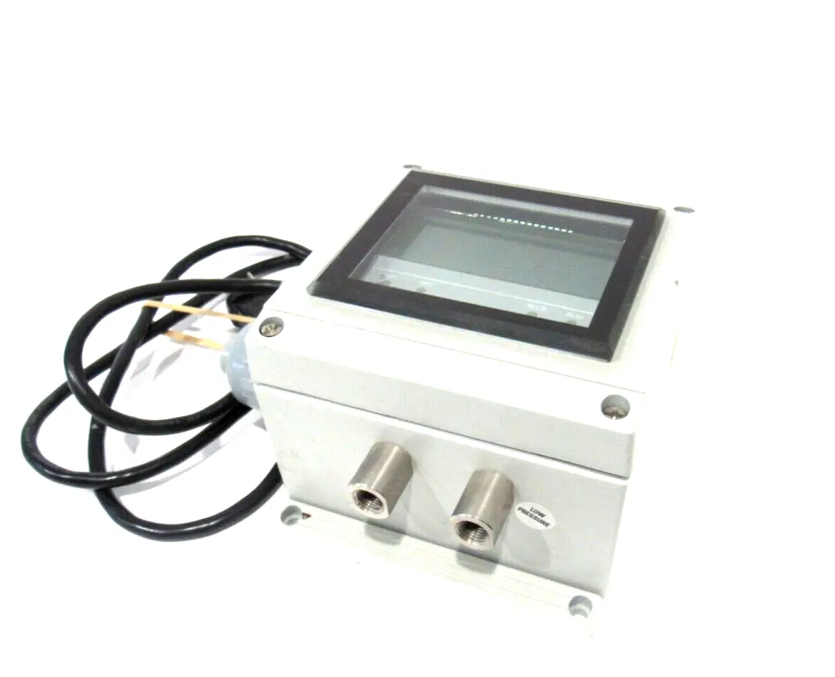 USED DWYER DHII-015 PRESSURE CONTROLLER DHII015
