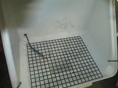 7339-400 Plastic Self-Contained Bench Model Work Enclosure