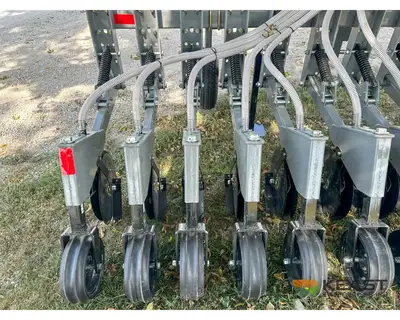 Used HINIKER _UNKNOWN_ Seeders Iowa US | Keast Enterprises #1360324