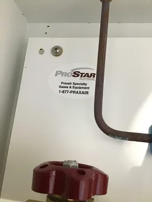 Pro Star PRS50264001 Praxair Gas & Equipment Changeover Regulator Cabinet