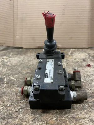 Parker E20833000 Manual Air Control Valve 150PSI