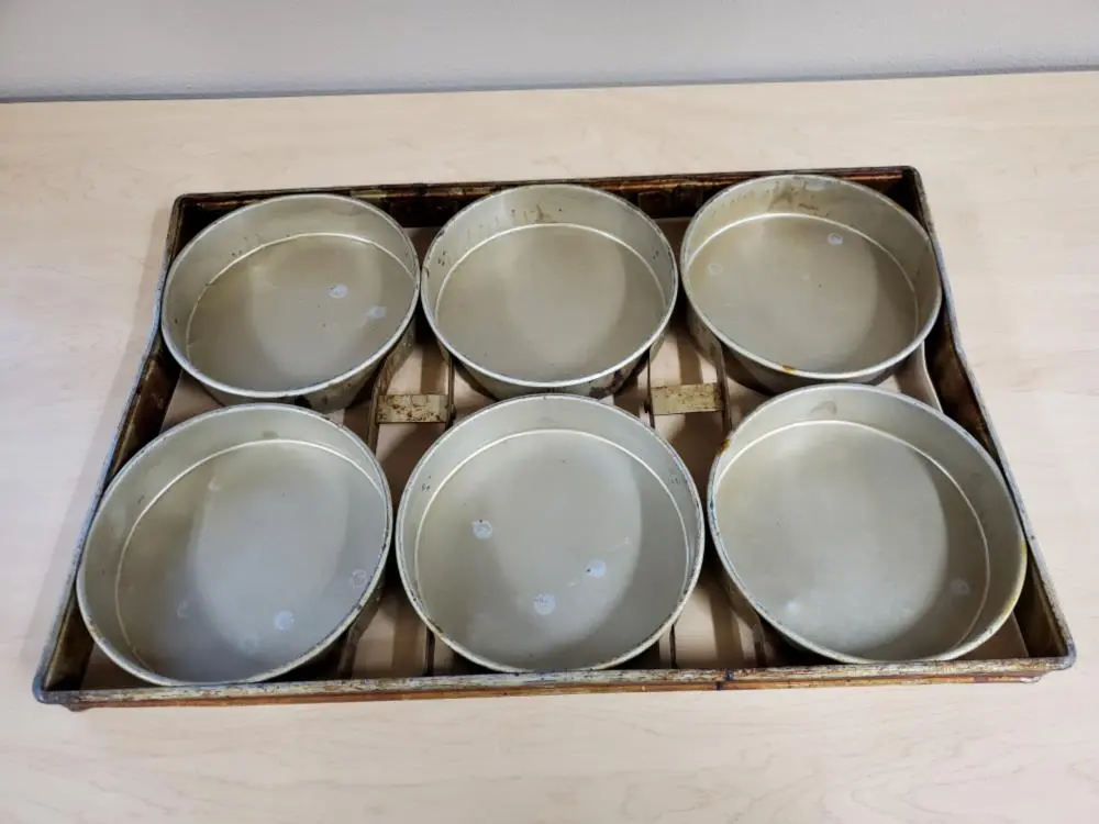 6-Spot Cake Pan