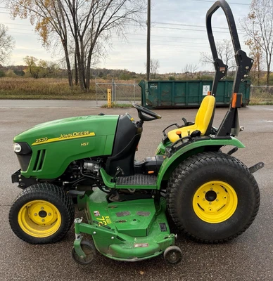 _UNKNOWN_ 2520 Tractors | Fram Fram LLC (4)