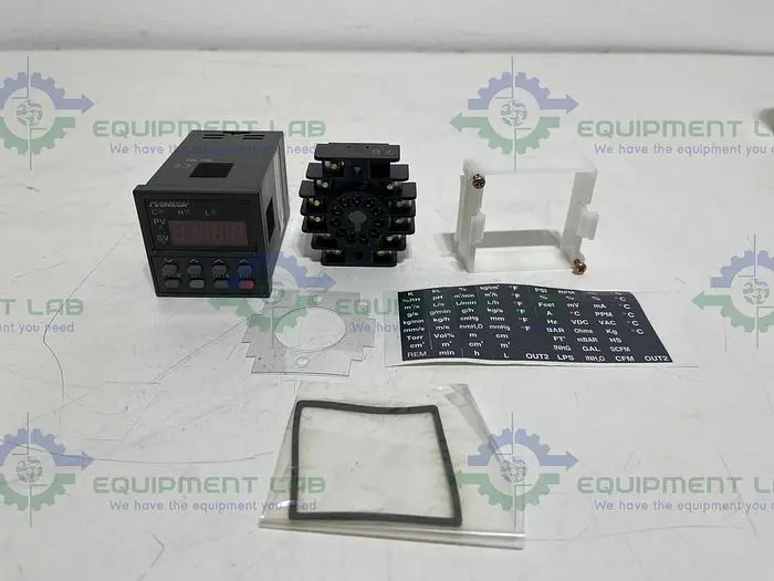 NEW OMEGA CN4421TR-D1-A-24V TEMPERATURE CONTROLLER