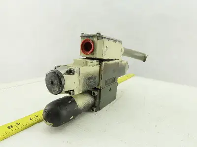 Rexroth 4WE6E51/AN9D/5V Hydraulic Solenoid Control Valve