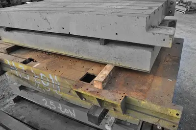 T-slot Table 3800 x 1945 mm