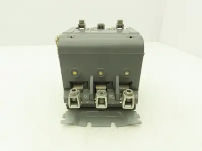 Furnas 40HP32AF Contactor Motor Starter 3Ph 600v 50Hp Ser A Coil 120v Size 3 90A
