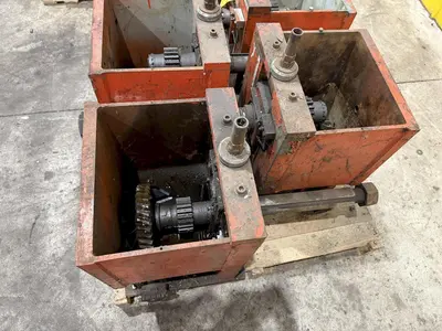 DAHLSTOM MODEL 500 ROLLFORMER HEADS / GEAR BOXES, FOR 2.5" SPINDLES: STOCK #23425
