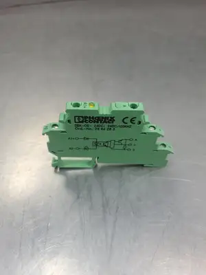 Phoenix Contact DEK-OE-24VDC 100kHZ Terminal Block. 4E-37