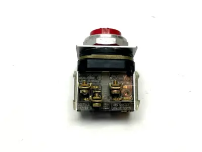 800T-B6 | Allen Bradley  Ser. T Pushbutton Switch w/ 800T-XA Contact - Used