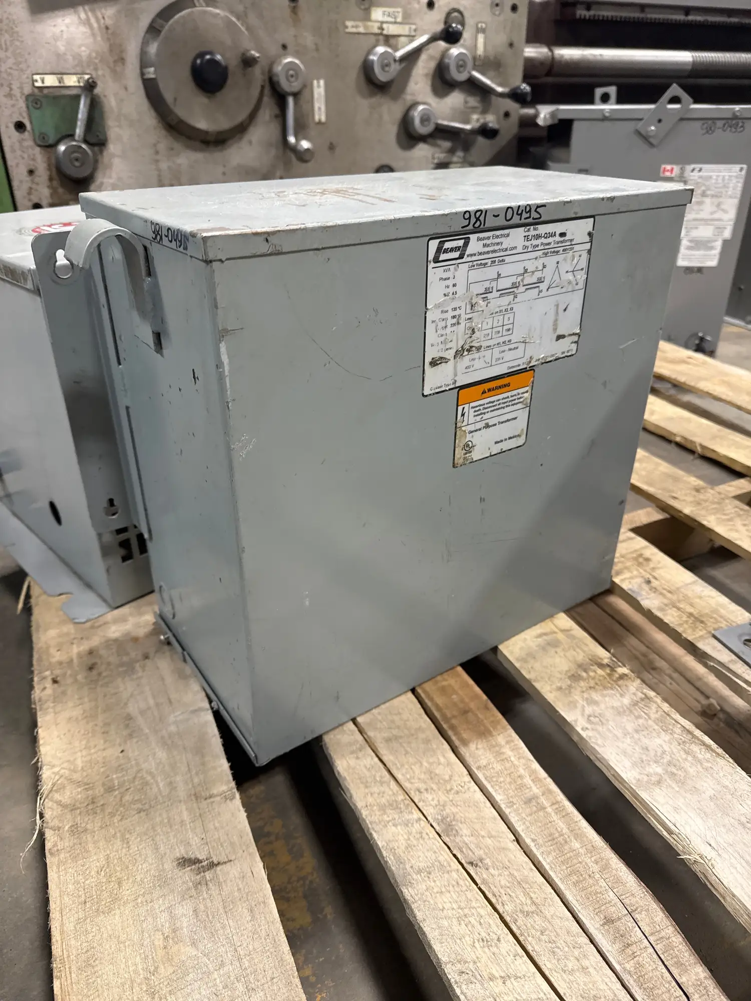 10 KVA - 208ΔV to 400Y/231V 3 Phase Isolation transformer