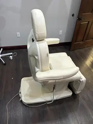 Used SKINACT ELECTRIC BEAUTY BED Salon & Spa (Misc) Minnesota US | Midwest Medical #1467816