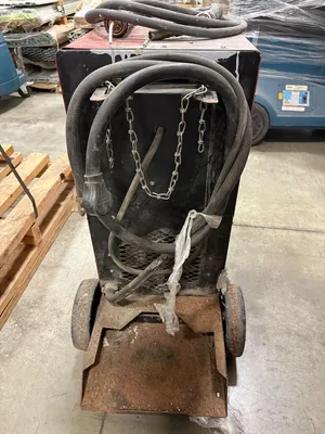 ESAB DIP-PAK 250 Welder | ListingHippo (3)