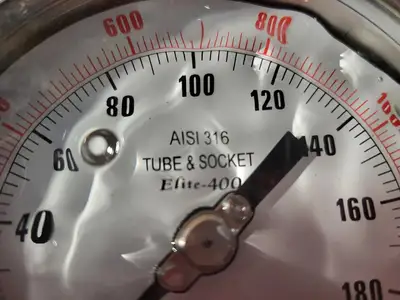 0 to 200 PSI 0 To 1400 kPa Pressure Gauge ELITE-400