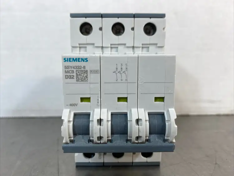Used Siemens 5SY4332-8-MCB-D32 Circuit Breakers | Palmetto Automation #1154311