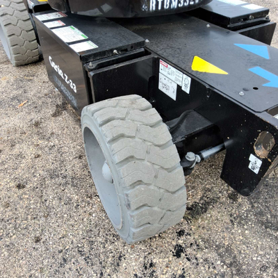 Used 2022 Z-33/18 Genie Articulating Boom Lifts Wisconsin US | Stack Equipment #1418943