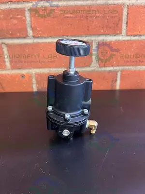USED FAIRCHILD 10222 PNEUMATIC PRECISION REGULATOR 500 PSIG W/ CPI 0-15 PSI GAUGE