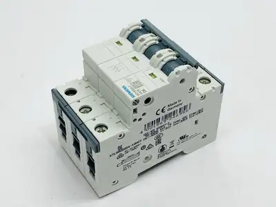 5SY6306-7 | Siemens  Miniature Circuit Breaker 3-Pole 6A 400V - New Other