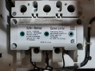 Used EATON SVX002A1-5A4N1 Switchgears British Columbia CA | Lenmark #240176