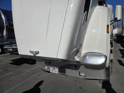 USED 2022 PETERBILT 567