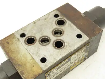 Used PARKER _UNKNOWN_ Valves/Fittings Indiana US | Arrow Industrial #1316972