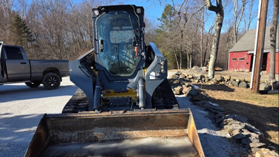 USED 2023 Deere 331G