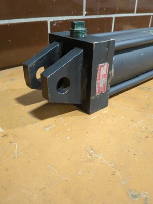 Used Parker C-BB-2HL-14-C Cylinders Indiana US | J&J Industrial Supply #1258328