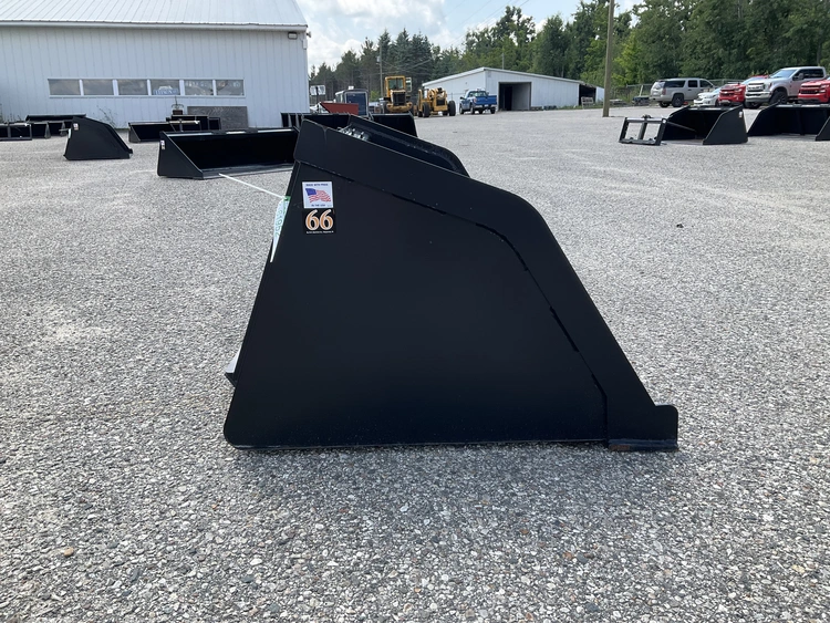 Used TOMAHAWK 66" SNOW/ MULCH BUCKET Skid Steer Buckets Michigan US | Miedema Asset Management Group #1342545