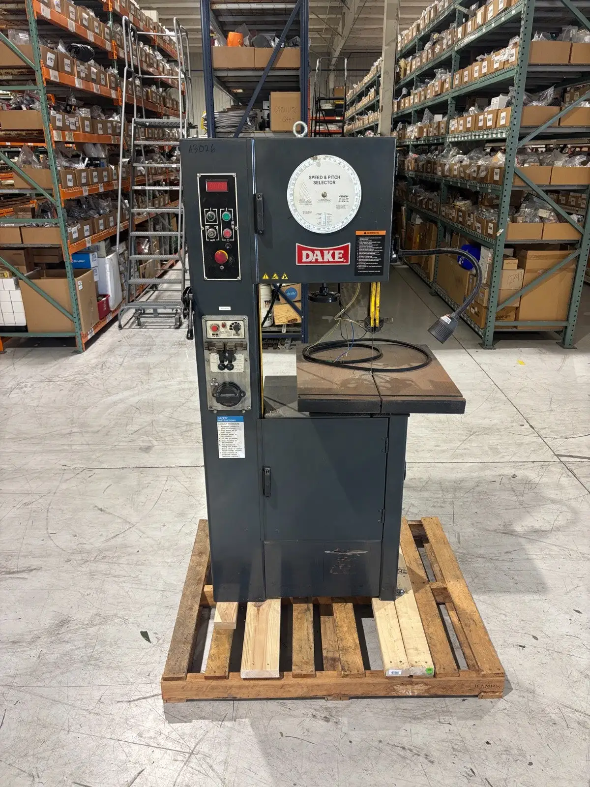 Used Dake V-16 Vertical Band Saws Michigan US | Maverick Industrial Sales #1398833