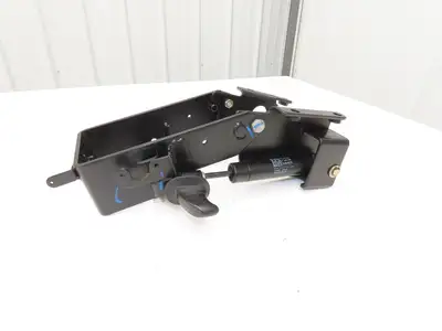 Hyster 8808585 Forklift Steering Column Tilt Bracket Assembly Removed From E80XN