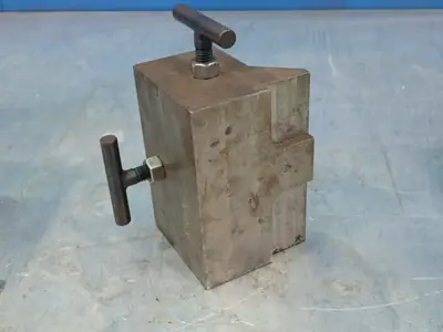 Machinist V-block