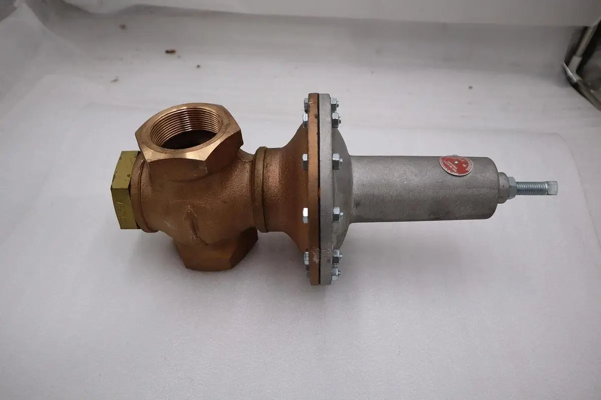 NEW WATSON MCDANIEL TYPE B PRESSURE REDUCING VALVE 40-125 STOCK H745