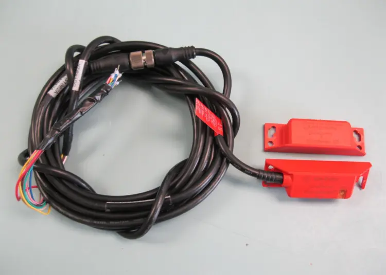 Used Allen-Bradley 440N-Z21SS2H Automation Control (HMI) New Hampshire US | Bitter End Trading #1128259