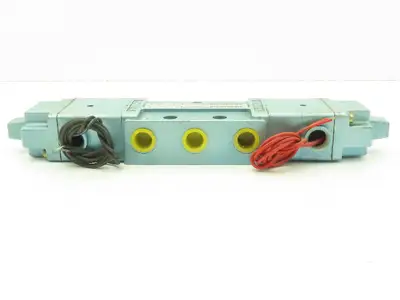 Skinner S4KKJAL4 Directional Control Valve 5-Way 3 Pos 120V 150 PSI 1/2" NPT