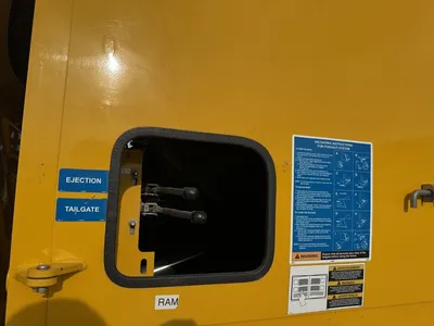 Used 2018 INTERNATIONAL 7400 LEACH REFUSE Garbage trucks Minnesota US | Carco Truck & Equipment #1514157