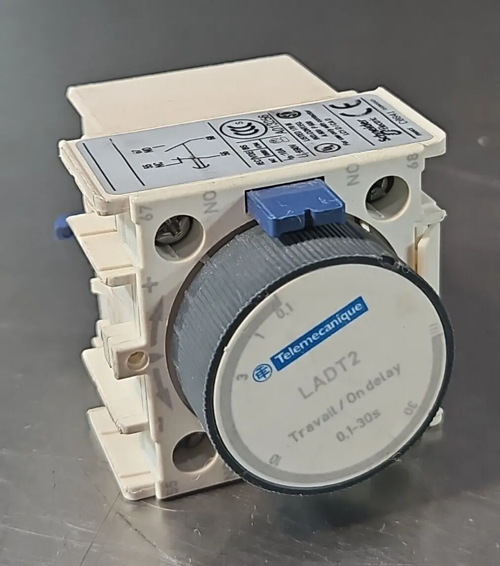 Telemecanique LADT2 Time Delay Block 0.1-30s loc4B11