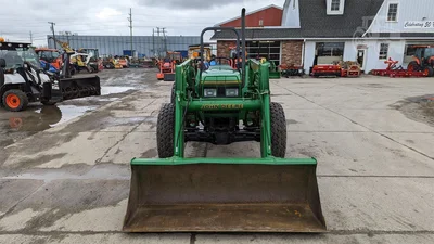 USED 1996 JOHN DEERE 5200