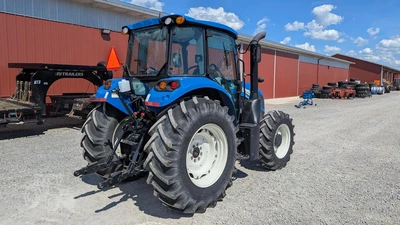 USED 2017 NEW HOLLAND T4.100