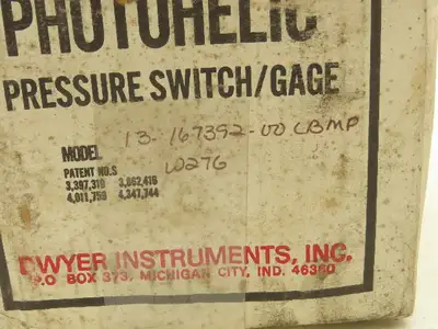 Dwyer 13-167392-00 Photohelic Pressure Switch/Gauge 0-25 H2O /120V 10A 50/60HZ