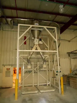 Rail Car / Super Sack Unloading System with MAC Equipment