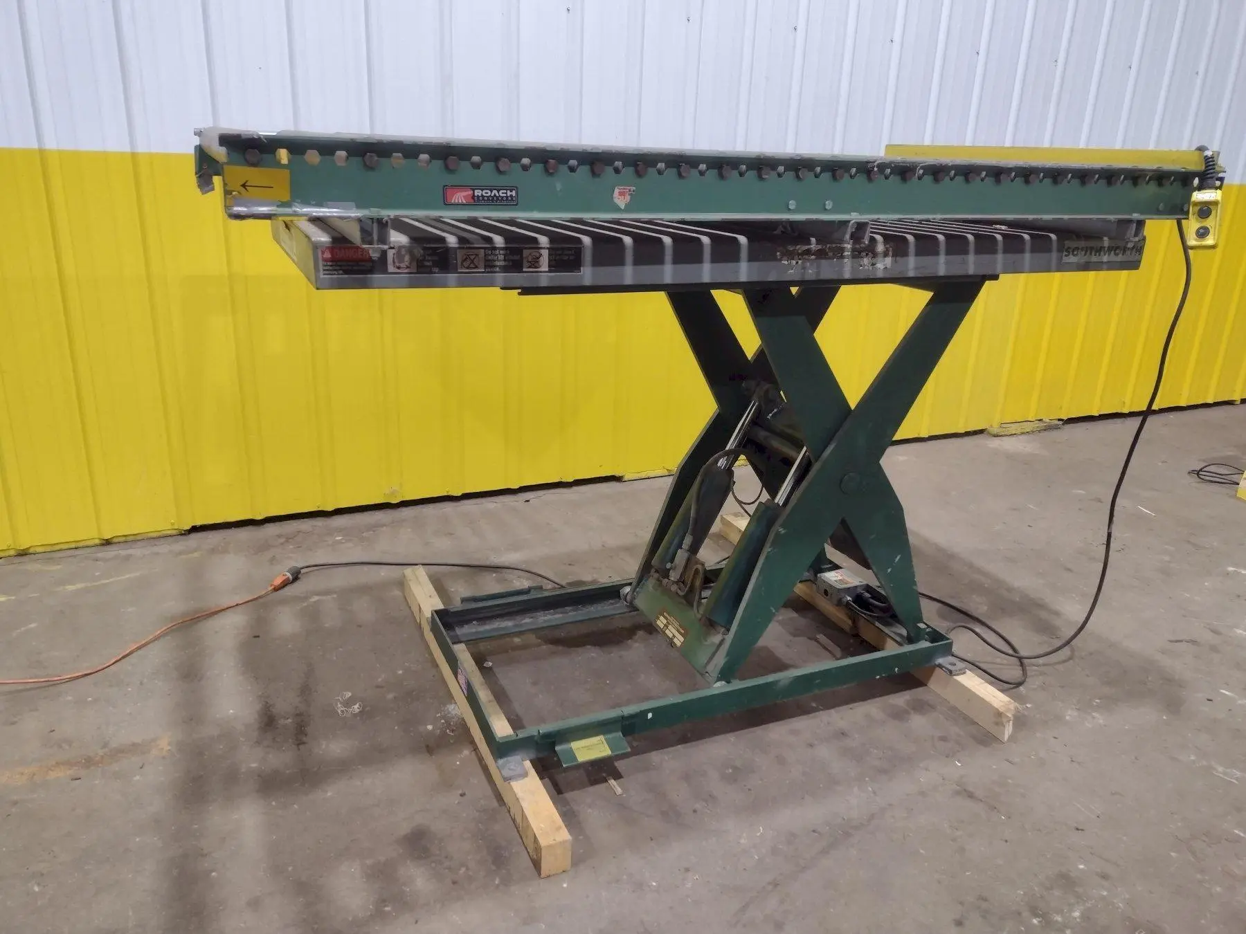 4,000 LBS X 72" X 30" SOUTHWORTH MODEL #LS4-36 HYDRUALIC SCISSOR LIFT TABLE, 110 VOLT: STOCK #20939